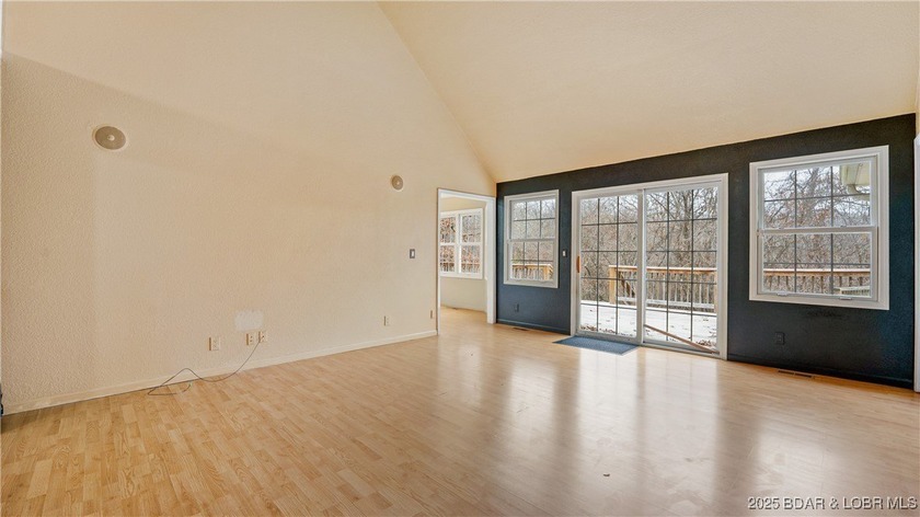 Country Brick home on 6 acres with a mix of open and wooded land - photo 14