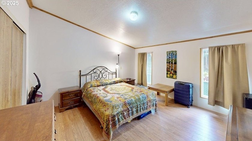 Move-in ready 1991 Skyline home in Port Orford! Features include - photo 14