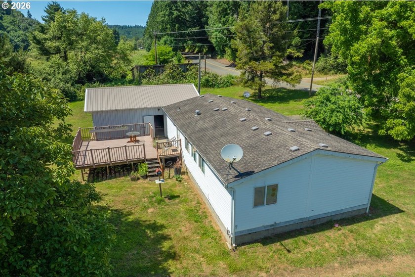 Country Living and room for the toys. 20 x 40 Shop space for - photo 20
