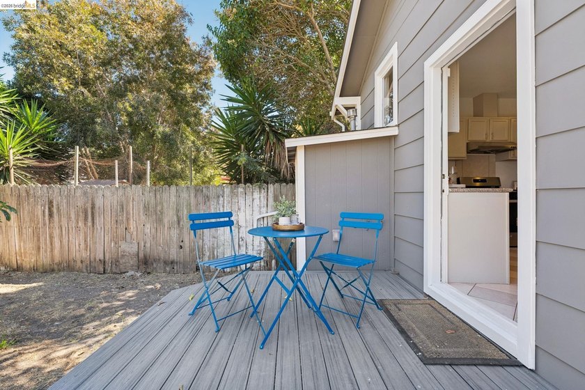 Charming Modern Craftsman-inspired home thoughtfully designed - photo 27
