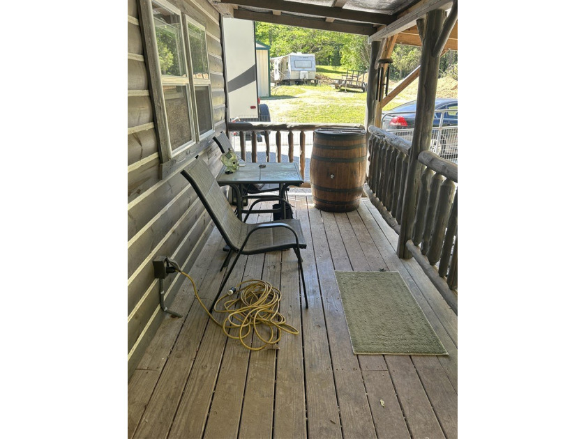 Cozy 5 y/o 420 sf cabin on 0.72 acres only 4.5 miles to Walnut - photo 14