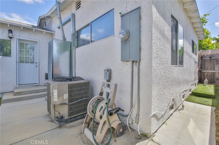 1404 E Michelson - photo 18