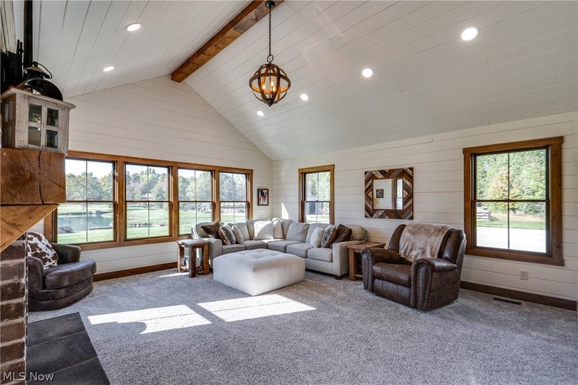 A once in a lifetime opportunity is now yours. This peaceful and - photo 8