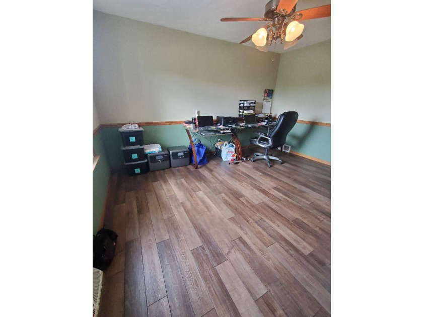 Don't miss out on this DEAL as the Owners are looking for an - photo 29