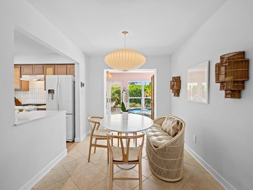 Tastefully updated 3/2 residence on a quiet, walkable street in - photo 6