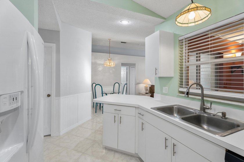 This beautiful, well loved 3 bed + office CBS home offers the - photo 9