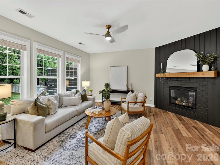 *Offers Received, Sellers have set a deadline of 5pm on Sunday - photo 14