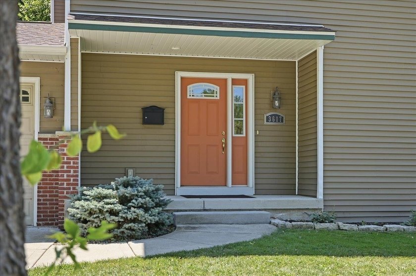 Showings begin 7/17. Love the east side but want something - photo 6