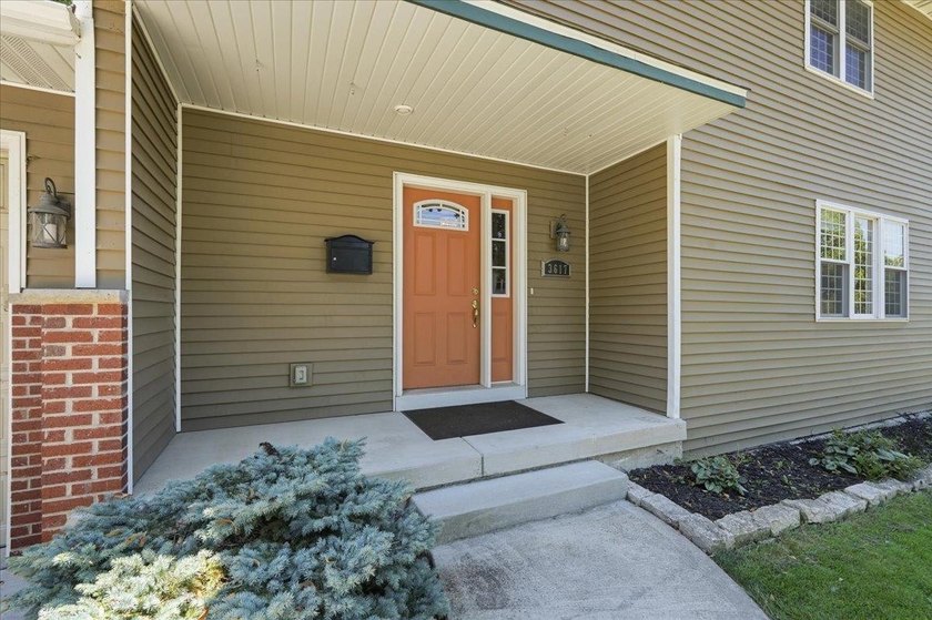 Showings begin 7/17. Love the east side but want something - photo 7