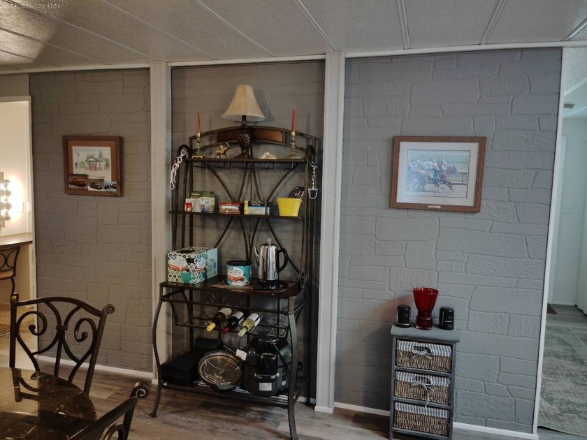 Motivated seller, come and see this beauty! Large, well - photo 11