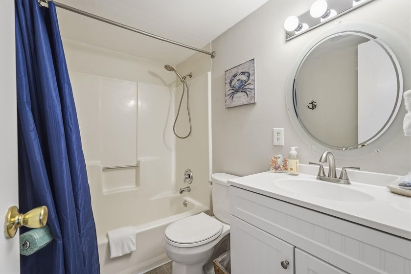 Welcome to the Coast! This 2 bedroom, 2 bathroom condo, is - photo 25