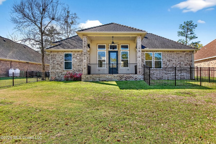 This beautifully maintained 3-bedroom, 2-bath home is perfectly - photo 30