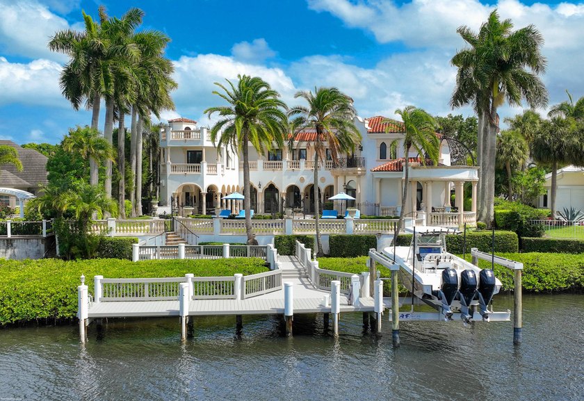 This extraordinary estate at 370 Eagle Drive feels like a - photo 3