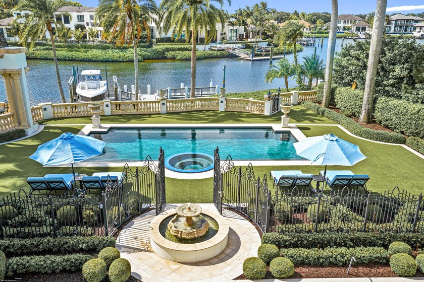 This extraordinary estate at 370 Eagle Drive feels like a - photo 4