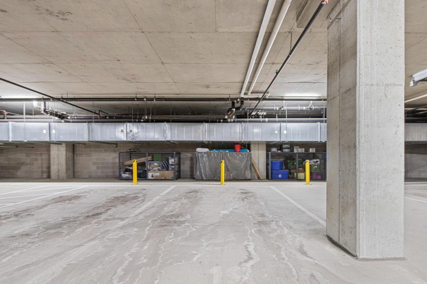 Live in the heart of it all at 212 Lofts in the North Loop - photo 22