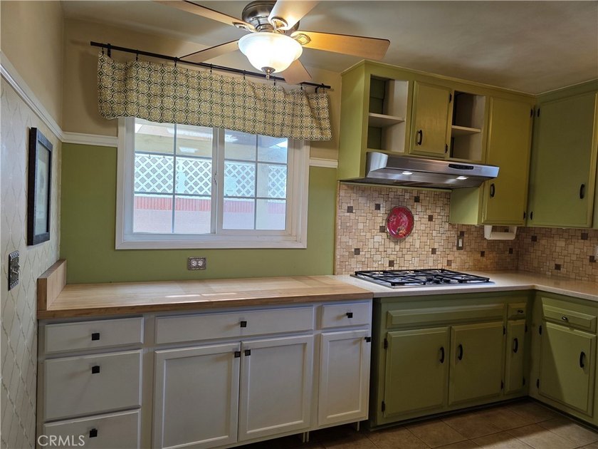 Welcome home!! Located within the quaint neighborhood of West - photo 7