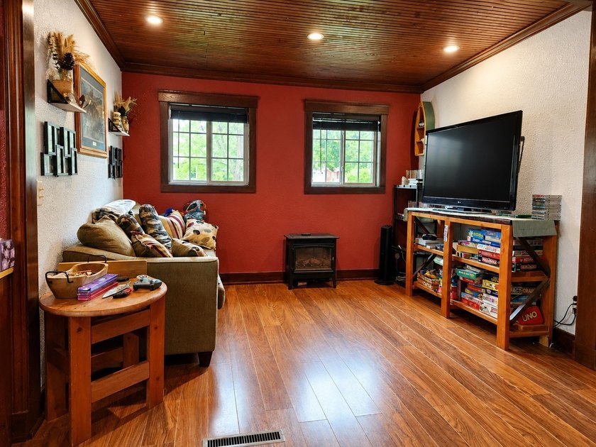 Welcome to this inviting two-story home in Rice Lake! Offering 3 - photo 11