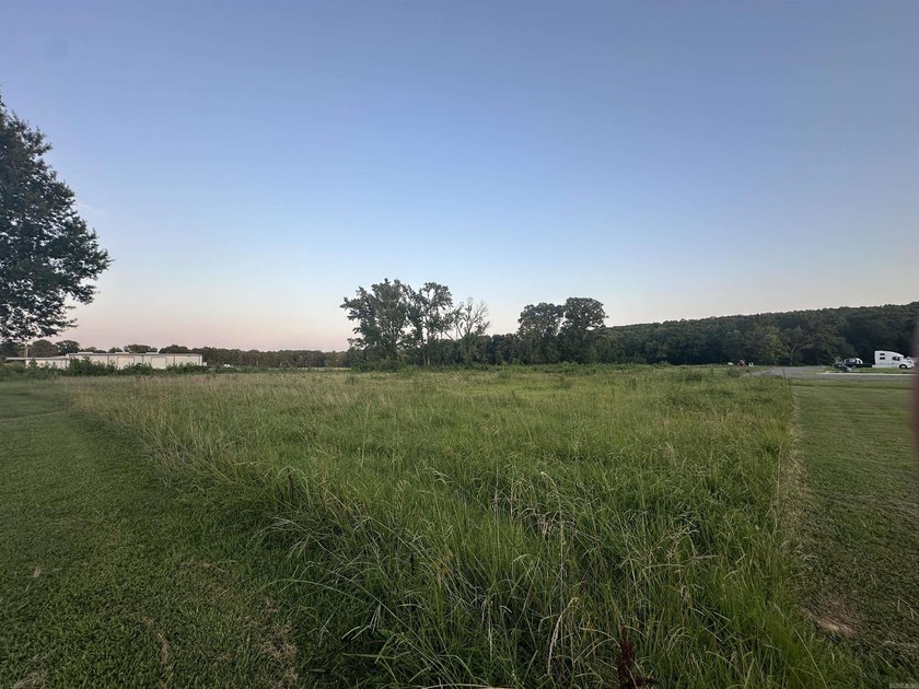 Come join the quickly growing area of Beaverfork! Conveniently - photo 4