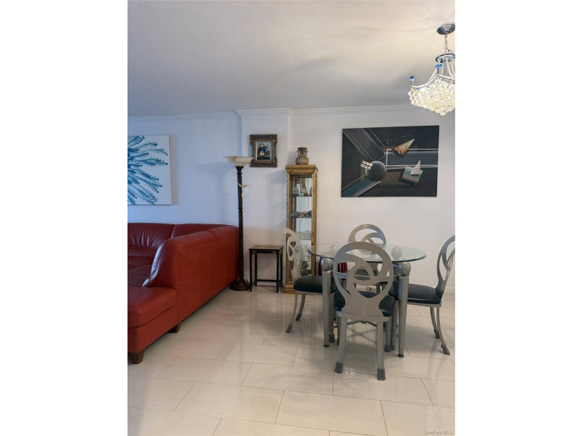 Move right into this stunning 2-bedroom, 1-bath coop in the - photo 7