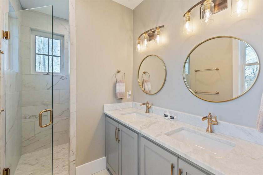 Nestled in the heart of Chinquapin, this charming three-bedroom - photo 36