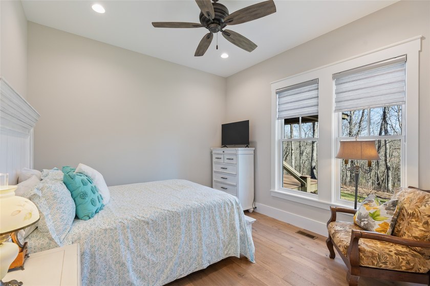 Nestled in the heart of Chinquapin, this charming three-bedroom - photo 45
