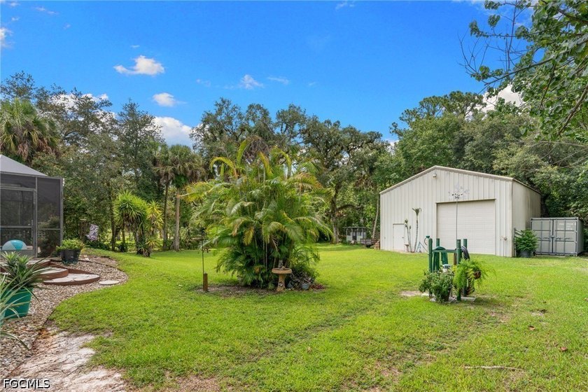 This home is in a BEAUTIFUL SETTING. It's tucked back into a - photo 8