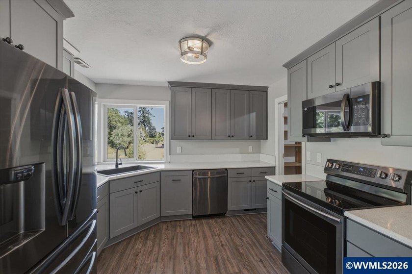 Rare opportunity to own a private 6.11-acre property bordering - photo 31