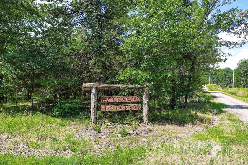 Situated on 5.78 +/- acres in the Lakeview Estates subdivision - photo 2