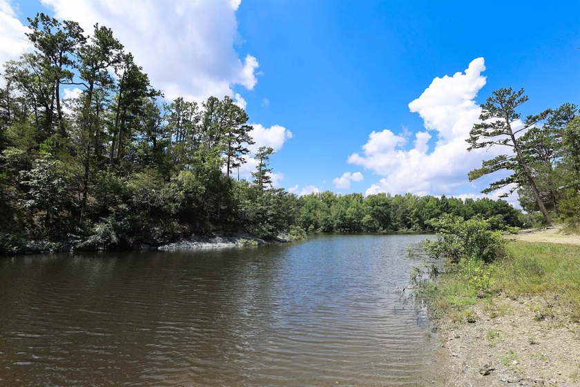 Situated on 5.78 +/- acres in the Lakeview Estates subdivision - photo 3