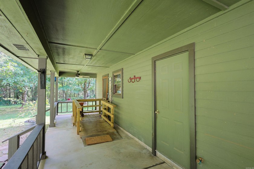Situated on 5.78 +/- acres in the Lakeview Estates subdivision - photo 9