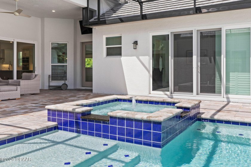 Step inside 114 New Leatherwood Drive, where luxury, comfort - photo 6