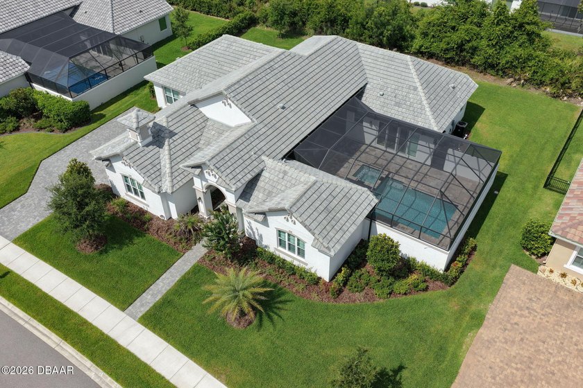 Step inside 114 New Leatherwood Drive, where luxury, comfort - photo 8