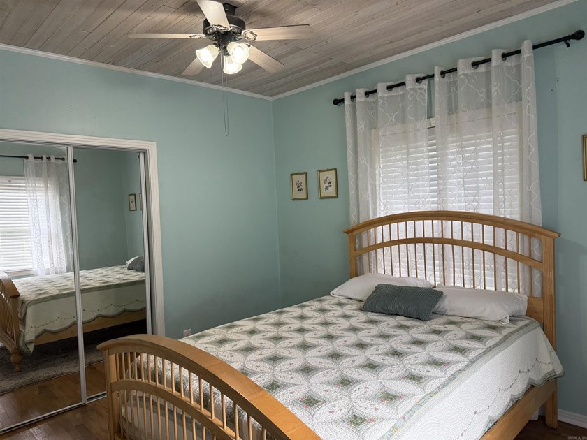 Welcome home to this charming 4-bedroom, 2-bath home nestled in - photo 5