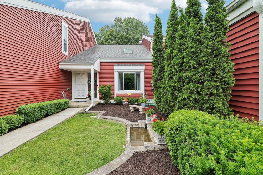 One of Tamarack Trails finest Condo's on a private wooded lot - photo 5