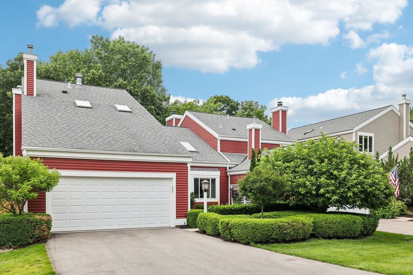 One of Tamarack Trails finest Condo's on a private wooded lot - photo 6