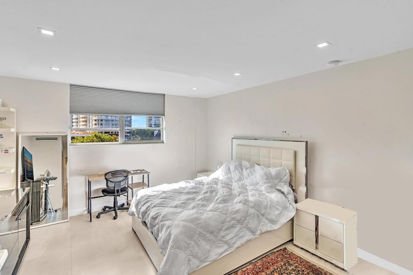 2bedroom, 2bathroom condo offers the kind of everyday living - photo 7