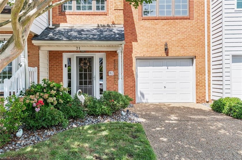 Welcome to Southall Landing, a gated waterfront community where - photo 11