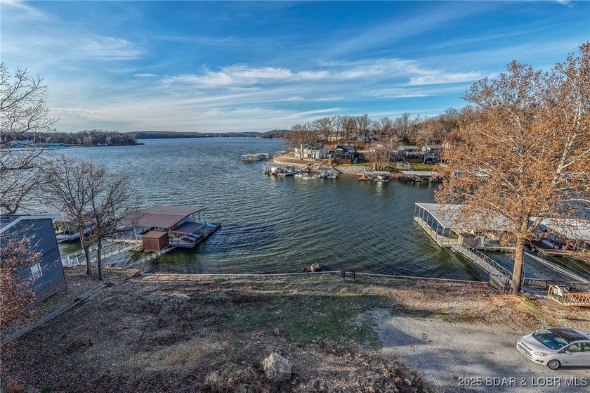 Rare Double Lakefront Lot in Highly Desirable Linn Creek Cove! - photo 15
