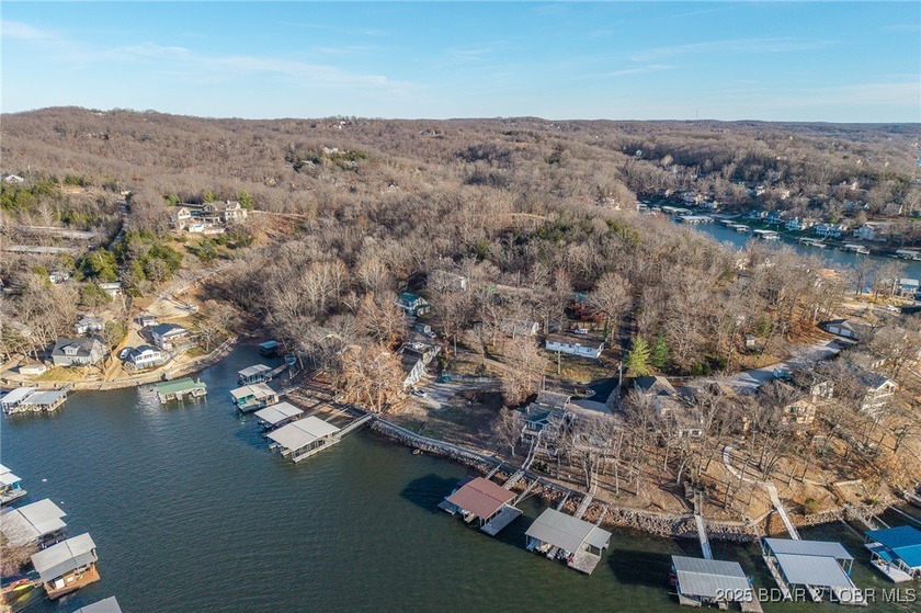 Rare Double Lakefront Lot in Highly Desirable Linn Creek Cove! - photo 17