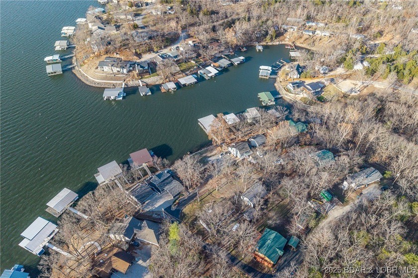 Rare Double Lakefront Lot in Highly Desirable Linn Creek Cove! - photo 32