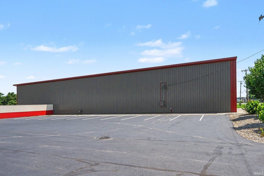 One of the most beautiful commercial property in Elkhart - photo 4