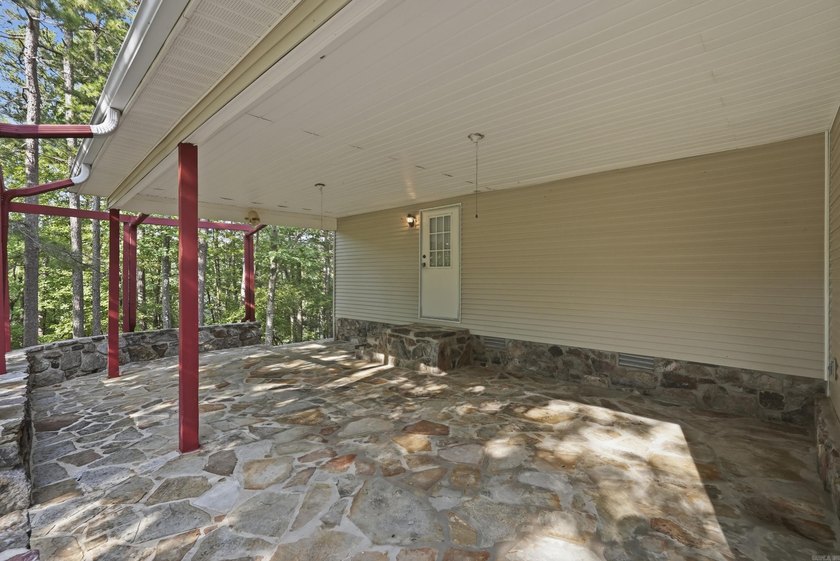 Bring your vision to this Greers Ferry Lake home on the - photo 7