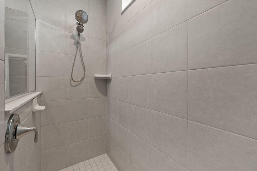 Price repositioned for immediate interest... Best value in the - photo 19