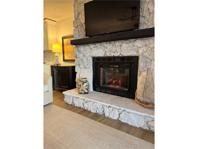 ***NEW,NEW***Osage Beach,Mo Walk-in unit no steps condo!Fabulous - photo 8