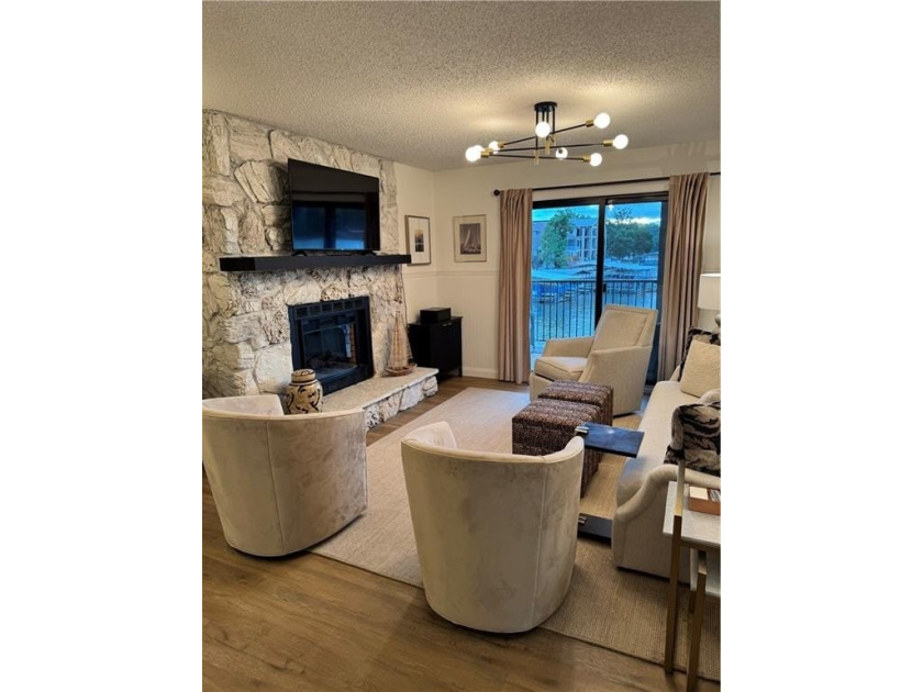 ***NEW,NEW***Osage Beach,Mo Walk-in unit no steps condo!Fabulous - photo 10
