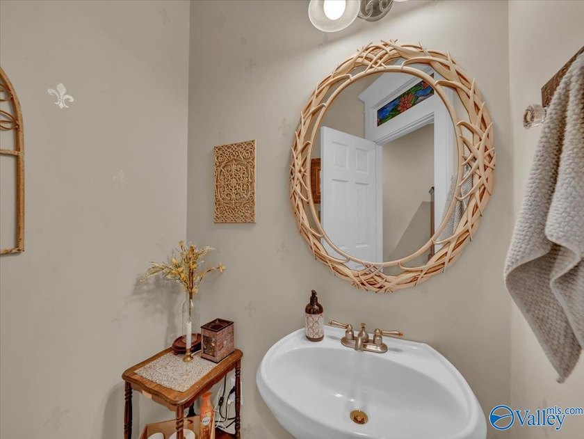 Enjoy the perfect blend of country living and city convenience - photo 24