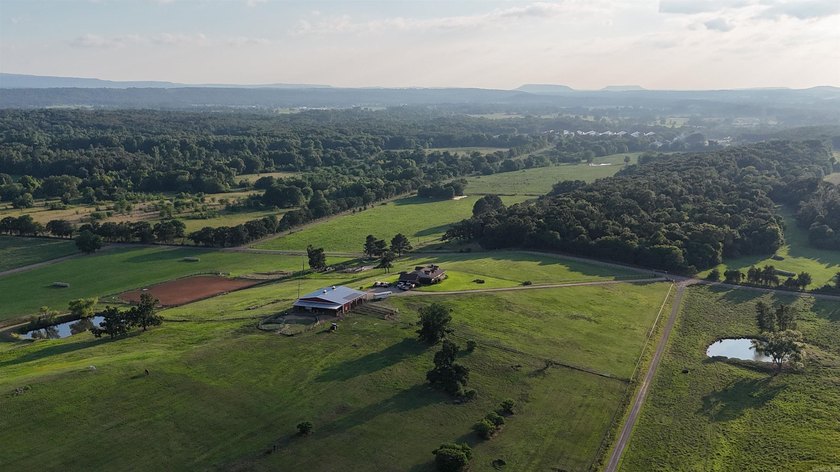Midwest Land Group is pleased to present the Mossy Rock Ranch - photo 8