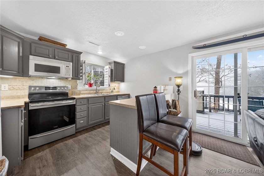 PRICE REDUCTION Motivated Seller! Excellently maintained 1144 sq - photo 14