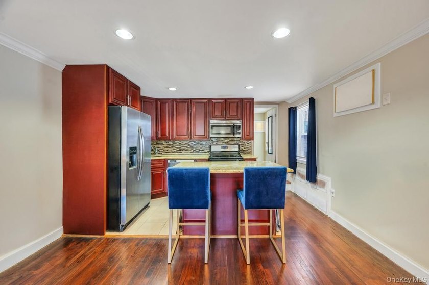 Welcome to 1536 East 51st Street, a beautifully maintained - photo 7