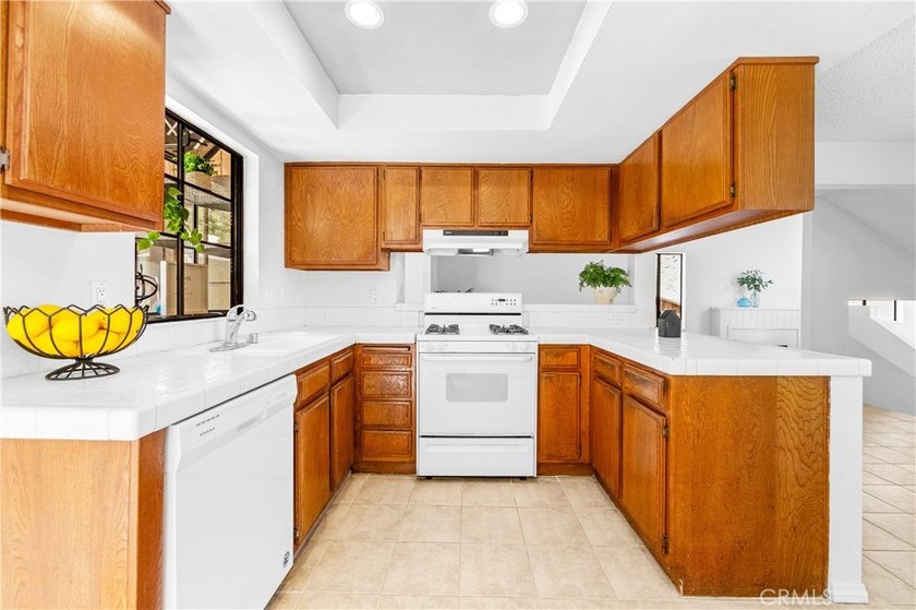 Nestled in the highly desirable Whalers Cove tract, this - photo 27